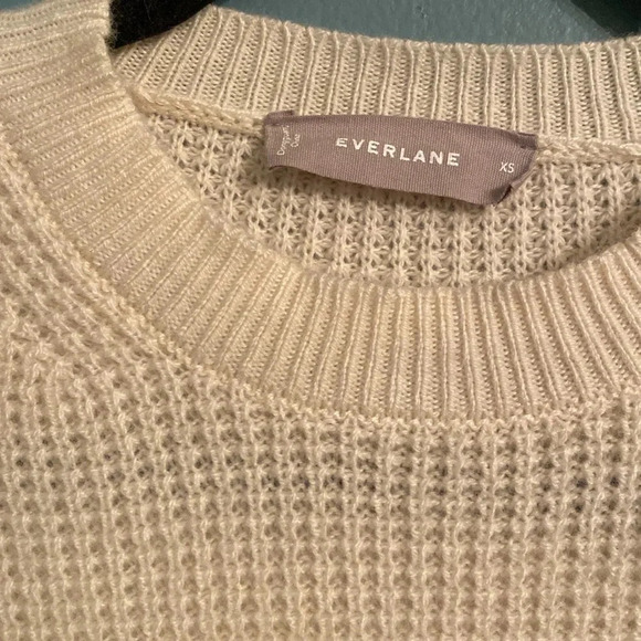 Everlane women’s 100% cashmere cream sweater - XS- crew neck - great condition - Picture 2 of 6